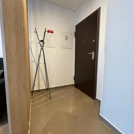- 1min Santuario شقة